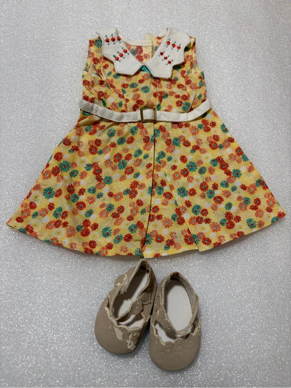 American Girl Kit Kittredge Yellow Floral Print Dress and Shoes (peeling)